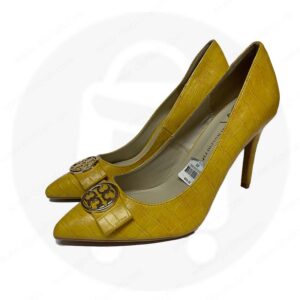 Chaussure femme Escarpins jaunes en cuir avec une boucle dorée