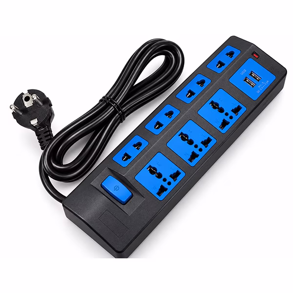 Multiprise électrique XUANNIU noire et bleue avec 7 prises universelles, 2 ports USB-A et interrupteur au Cameroun